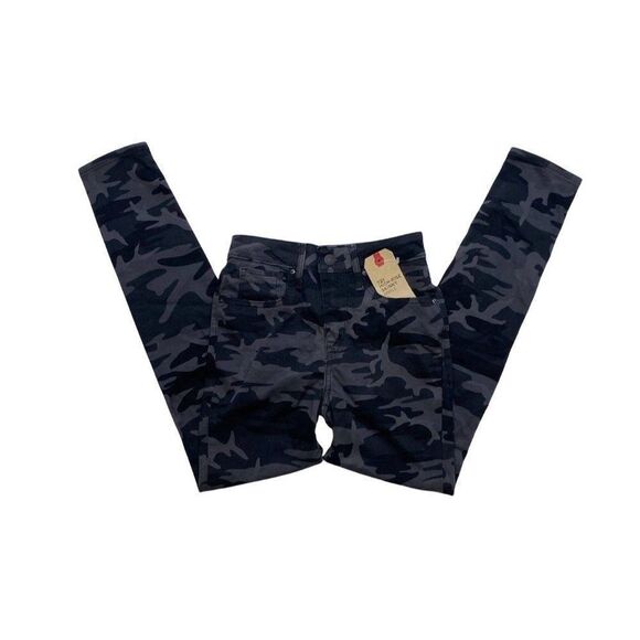 Levi's 721 Skinny Ankle Jeans‎ 26 Gray Camo Women's High-Rise Stretchy NEW - Picture 1 of 14